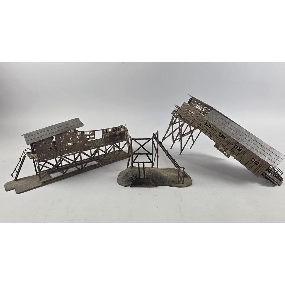 Vintage HO Scale Train Set Coal Tipple Mine Building Trestle Scenery 3 Piece Lot